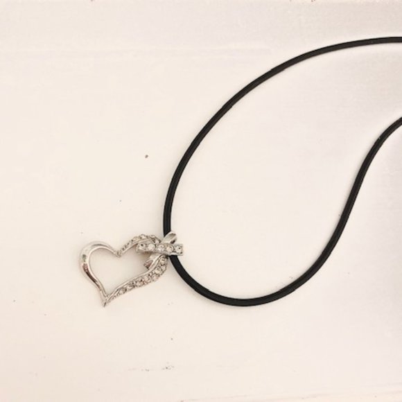 Sparkly Heart Necklace ♥ - Picture 1 of 5